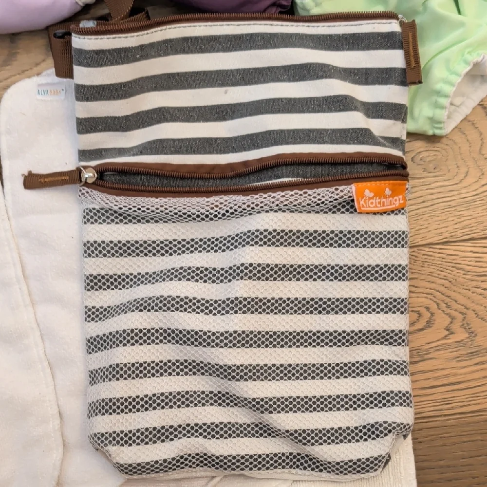 Cloth Diaper Bundle Covers And Inserts And Pouch — Multi-Color Set